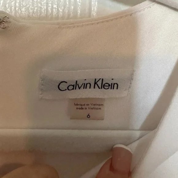 💥CALVIN KLEIN WHITE DRESS💥✨PERFECT CONDITION✨ ⁉️ MAKE AN OFFER ⁉️ - Picture 3 of 3